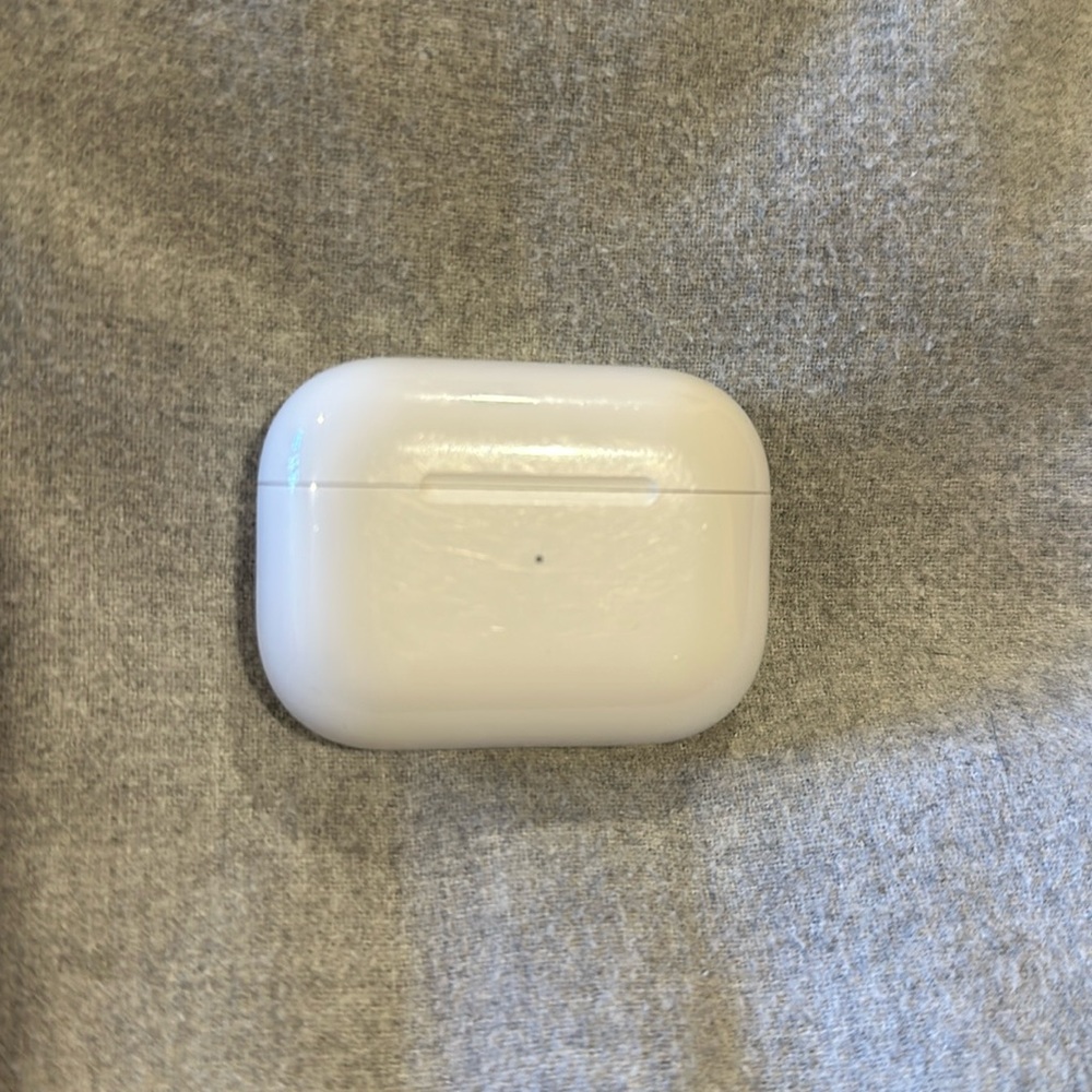 AirPod PRO’s - Picture 6 of 7